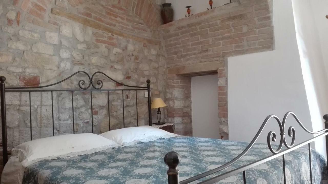 Agriturismo Cerquaglia 托迪 外观 照片